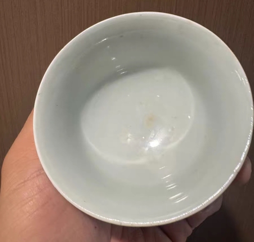 古玩陶瓷花卉紋青花杯真品鑒賞圖