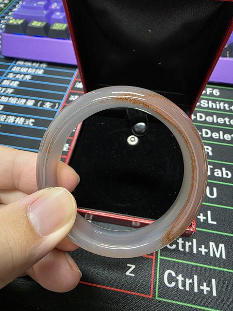 古玩玉器天然玉髓手鐲真品鑒賞圖