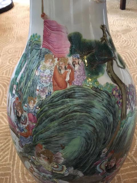 古玩陶瓷刀馬人粉彩瓶真品鑒賞圖