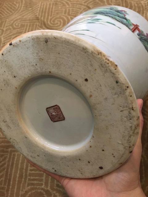 古玩陶瓷刀馬人粉彩瓶真品鑒賞圖