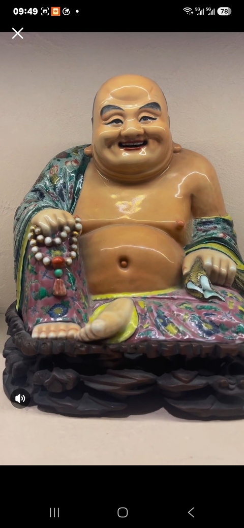 古玩陶瓷五彩花卉紋彌勒笑佛真品鑒賞圖