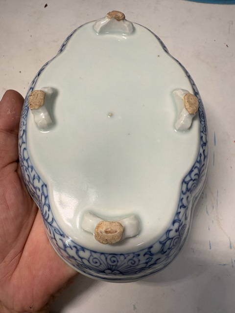 古玩陶瓷青花纏枝花卉海棠花盆真品鑒賞圖