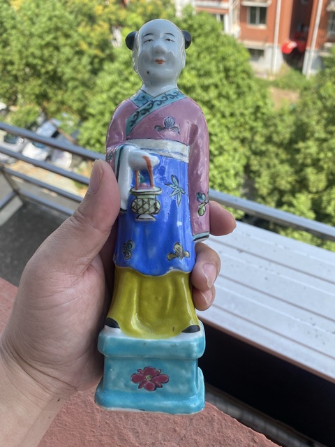古玩陶瓷藍(lán)采和粉彩塑像真品鑒賞圖