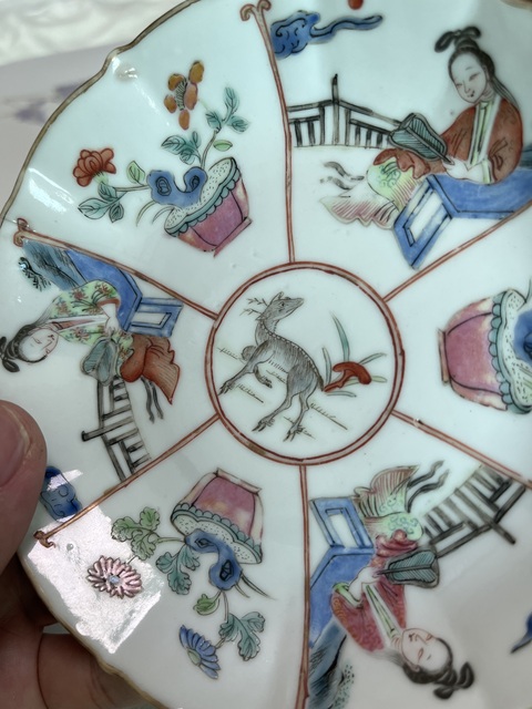 古玩陶瓷粉彩仕女人物盤真品鑒賞圖