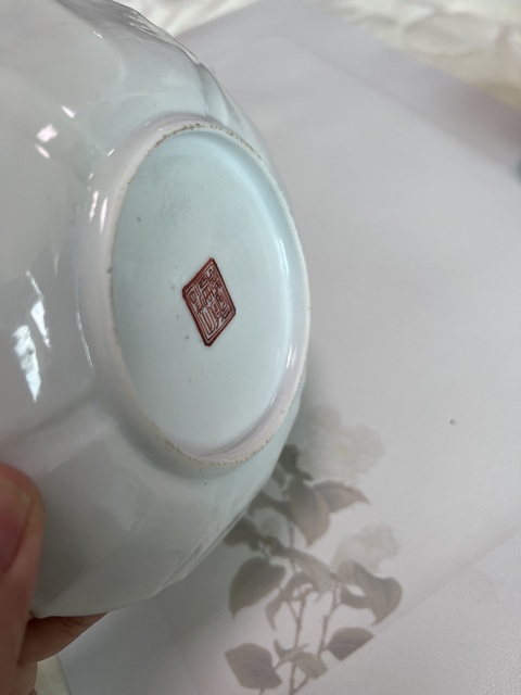 古玩陶瓷粉彩仕女人物盤真品鑒賞圖