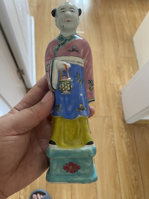 古玩陶瓷藍(lán)采和粉彩塑像真品鑒賞圖