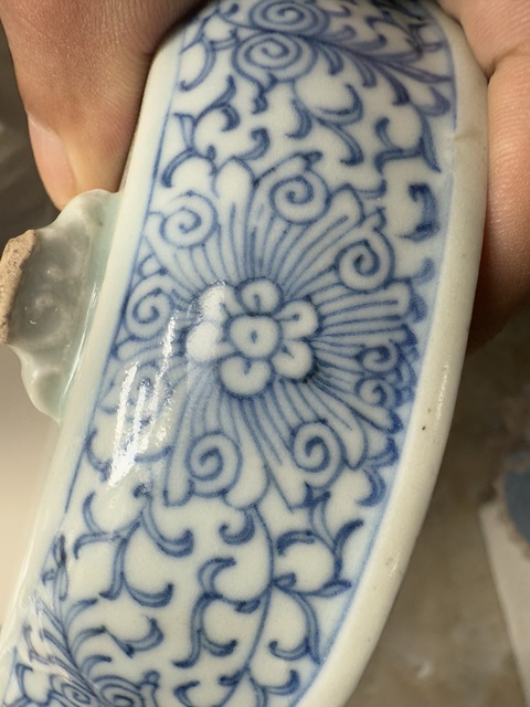 古玩陶瓷青花淡描花卉紋水仙盆真品鑒賞圖