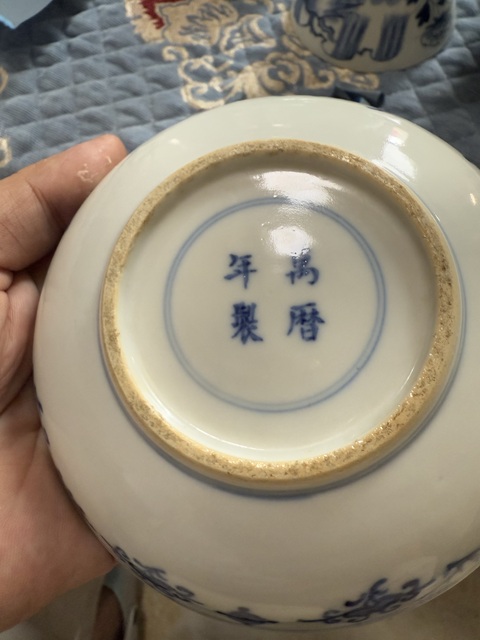 古玩陶瓷青花人物小盤真品鑒賞圖