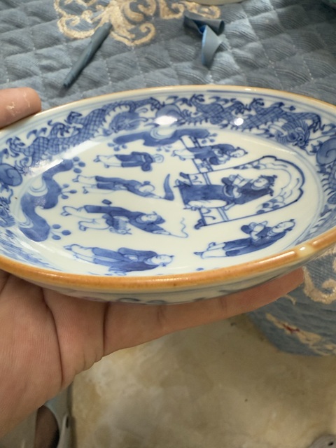古玩陶瓷青花人物小盤真品鑒賞圖