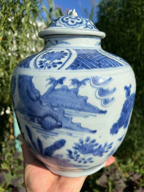 古玩陶瓷萬歷花鳥紋青花罐真品鑒賞圖