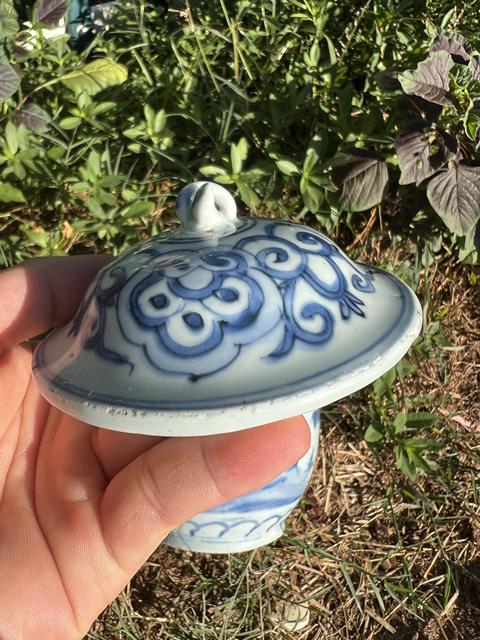 古玩陶瓷萬歷花鳥紋青花罐真品鑒賞圖