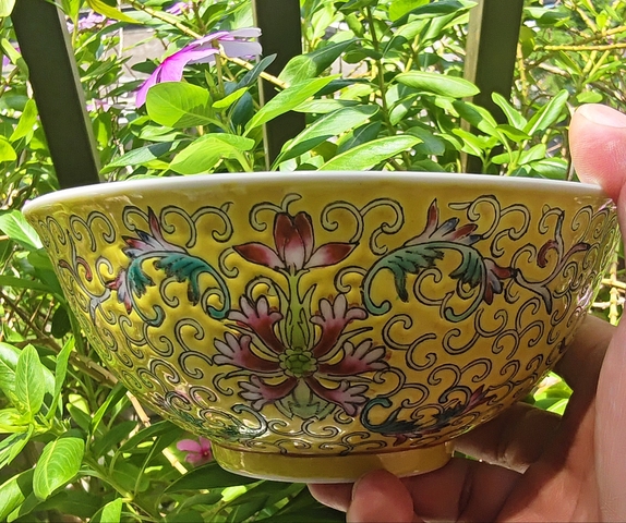 古玩陶瓷粉彩碗真品鑒賞圖