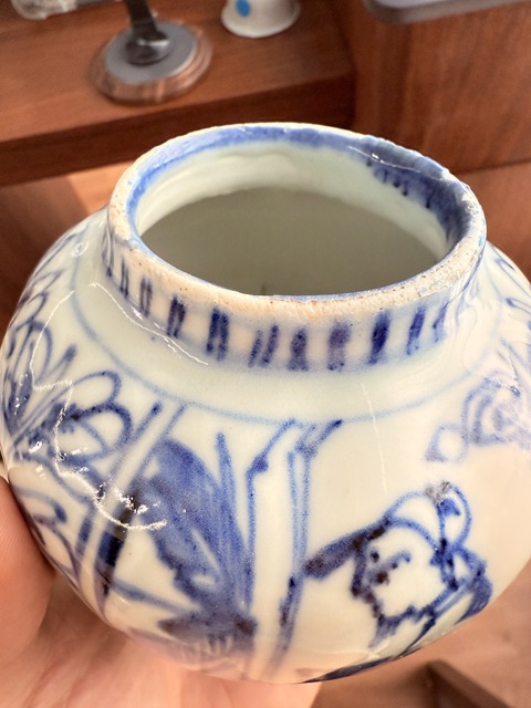 古玩陶瓷人物紋青花罐真品鑒賞圖