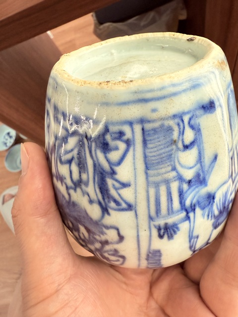 古玩陶瓷人物紋青花罐真品鑒賞圖