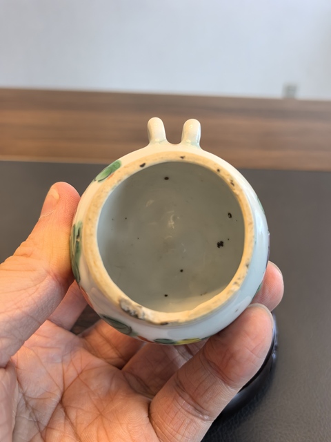 古玩陶瓷粉彩花鳥(niǎo)紋鳥(niǎo)食罐真品鑒賞圖