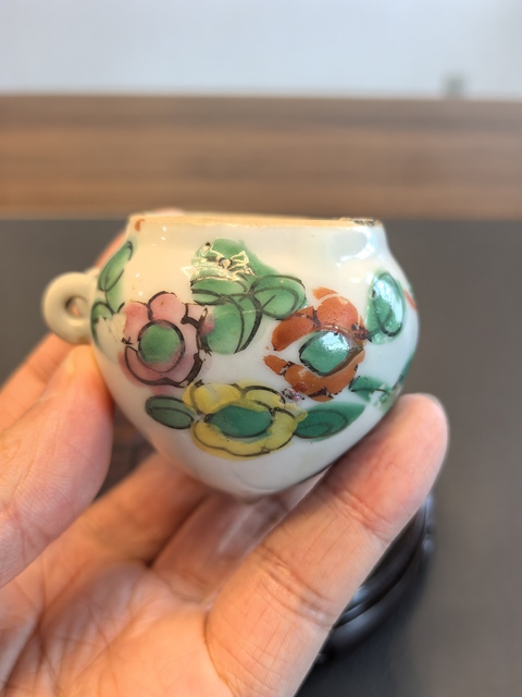 古玩陶瓷粉彩花鳥(niǎo)紋鳥(niǎo)食罐真品鑒賞圖