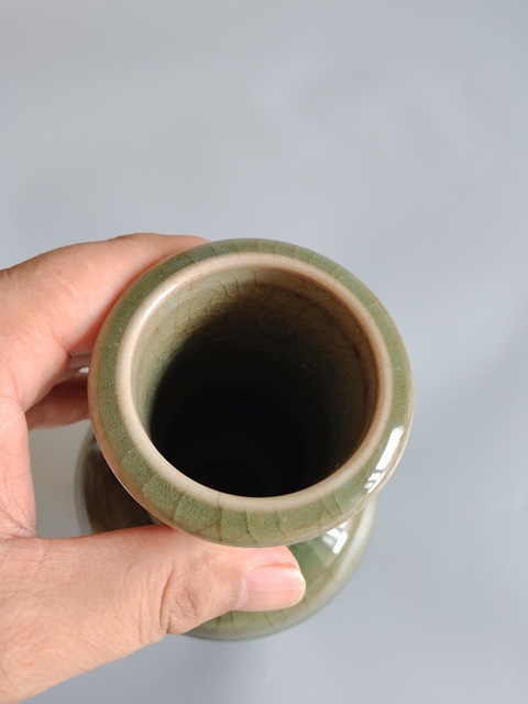 古玩陶瓷青釉雙鋪首瓶真品鑒賞圖
