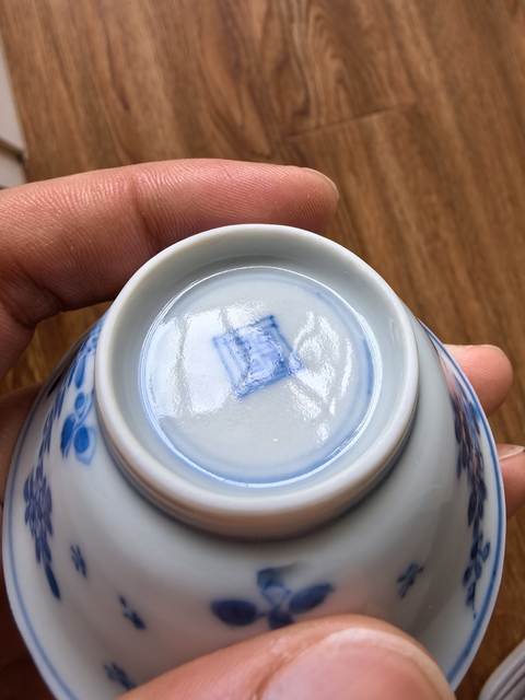 古玩陶瓷清康熙青花花卉紋杯真品鑒賞圖