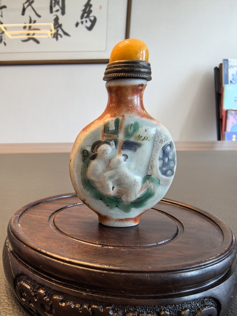 古玩陶瓷同治粉彩春宮圖鼻煙壺拍賣,當前價格1980元