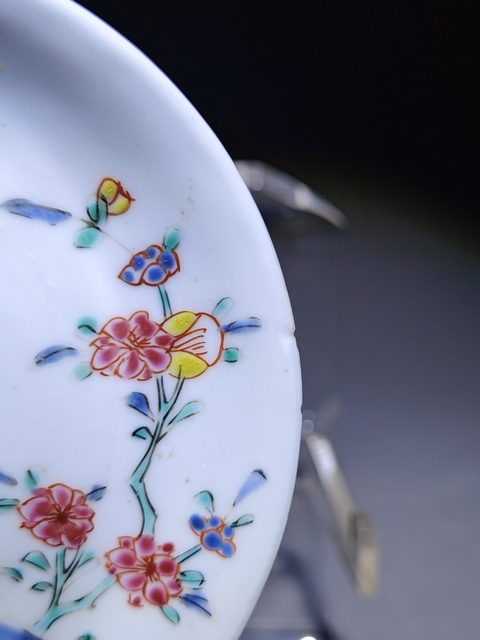 古玩陶瓷粉彩人物盤真品鑒賞圖