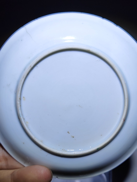 古玩陶瓷粉彩人物盤真品鑒賞圖