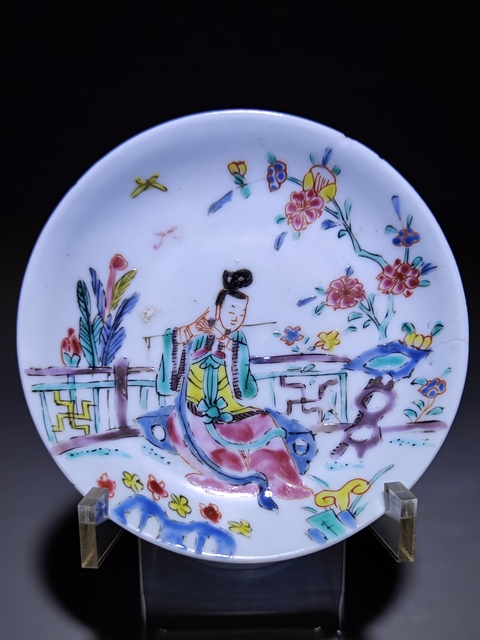 古玩陶瓷粉彩人物盤真品鑒賞圖