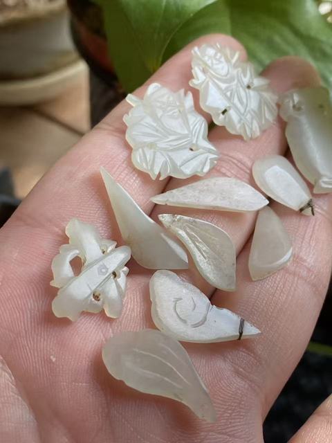 古玩玉器和田玉雕“花片”真品鑒賞圖