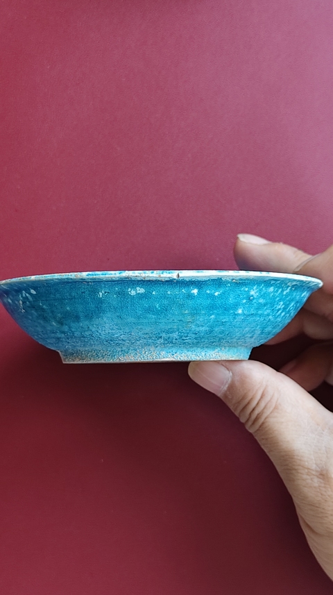 古玩陶瓷孔雀藍釉盤真品鑒賞圖
