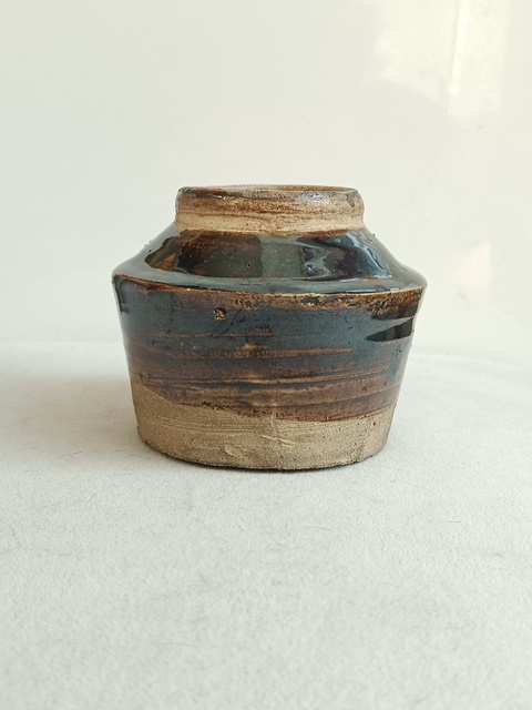 古玩陶瓷窯變黑釉罐真品鑒賞圖