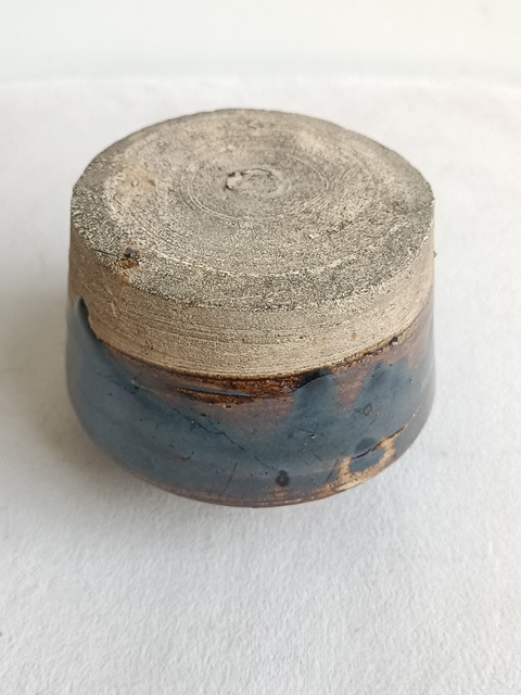古玩陶瓷窯變黑釉罐真品鑒賞圖