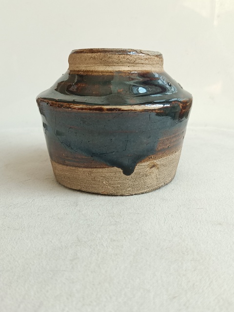 古玩陶瓷窯變黑釉罐真品鑒賞圖