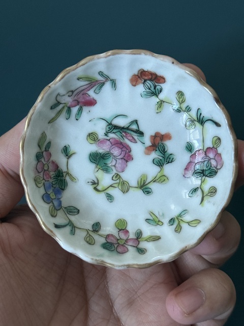 古玩陶瓷飛黃騰達粉彩盤真品鑒賞圖