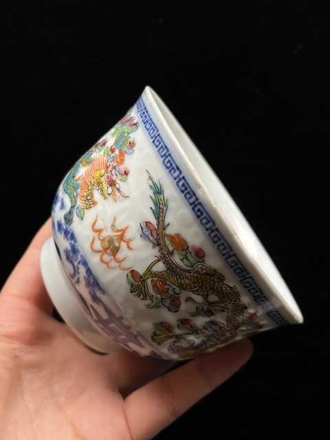 古玩陶瓷青花邊廣彩雙龍戲珠紋玲瓏茶圓真品鑒賞圖
