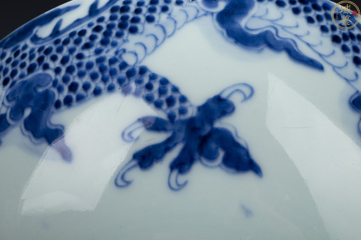 古玩陶瓷清雍正 青花過墻龍紋碗真品鑒賞圖