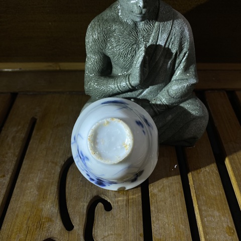 古玩陶瓷花蝶紋青花杯拍賣,當前價格320元