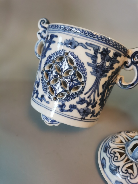 古玩陶瓷青花香薰爐真品鑒賞圖