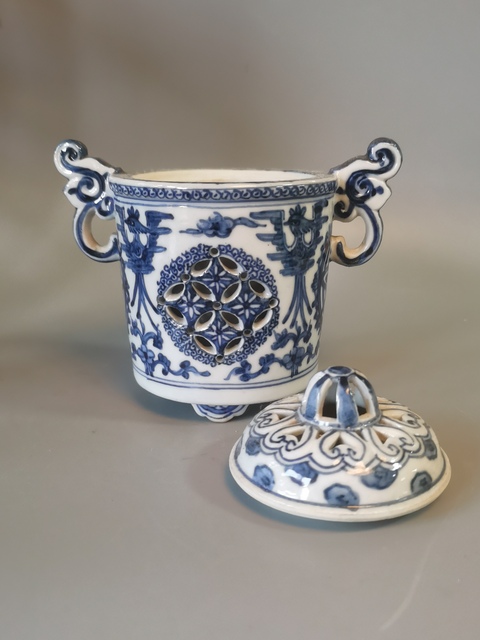 古玩陶瓷青花香薰爐真品鑒賞圖