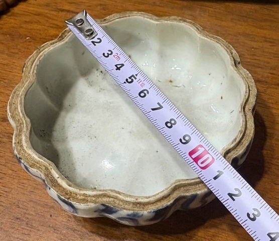 古玩陶瓷獅紋青花蓋盒真品鑒賞圖