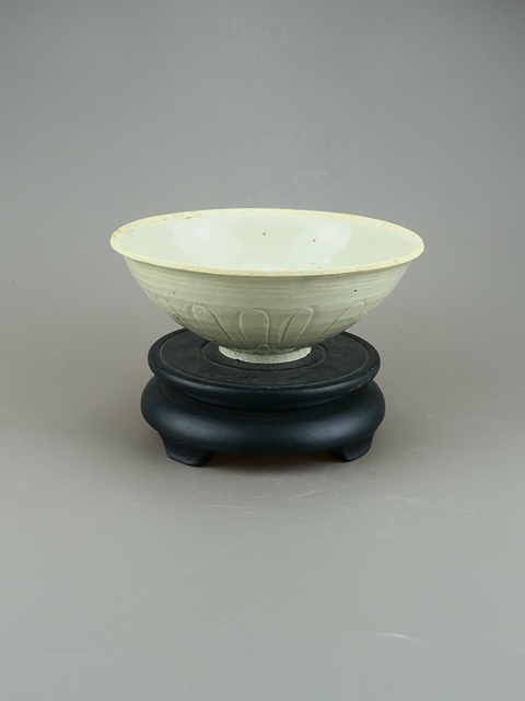 古玩陶瓷精品:南宋南定刻蓮瓣紋碗（經(jīng)典宋瓷）拍賣，當(dāng)前價(jià)格660元
