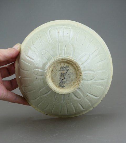 古玩陶瓷精品:南宋南定刻蓮瓣紋碗（經(jīng)典宋瓷）拍賣，當(dāng)前價(jià)格660元