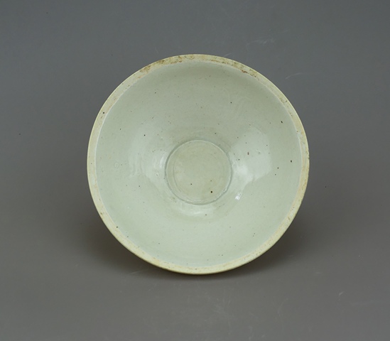 古玩陶瓷精品:南宋南定刻蓮瓣紋碗（經(jīng)典宋瓷）拍賣，當(dāng)前價(jià)格660元