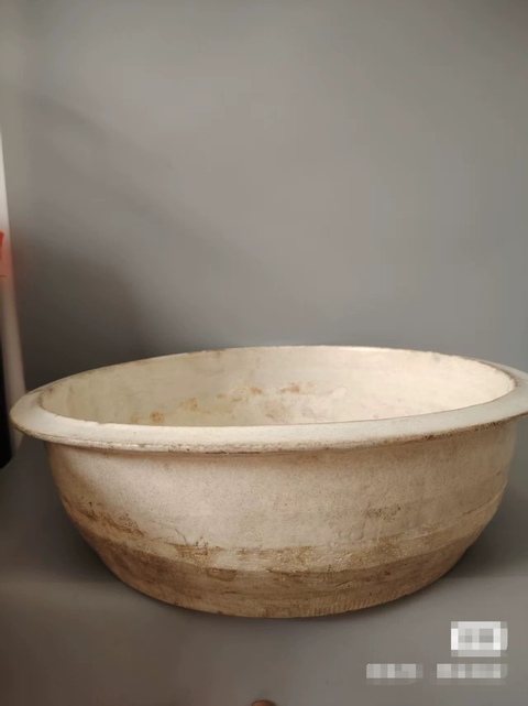 古玩陶瓷宋代磁州窯白釉盆真品鑒賞圖