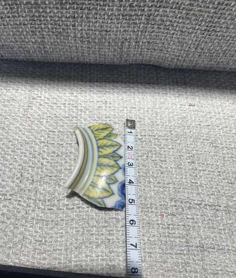 古玩陶瓷斗彩瓷片真品鑒賞圖