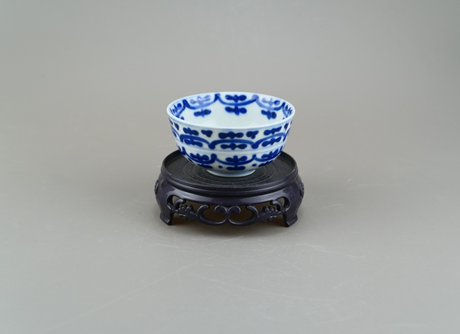 古玩陶瓷青花壽字紋茶圓真品鑒賞圖