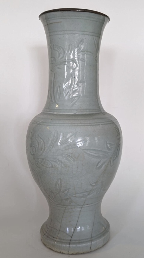 古玩陶瓷青白釉刻花紋瓶真品鑒賞圖