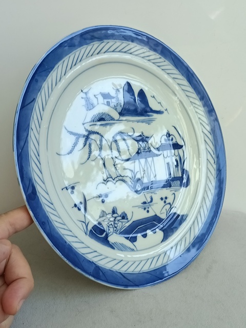古玩陶瓷青花山水紋盤(pán)真品鑒賞圖