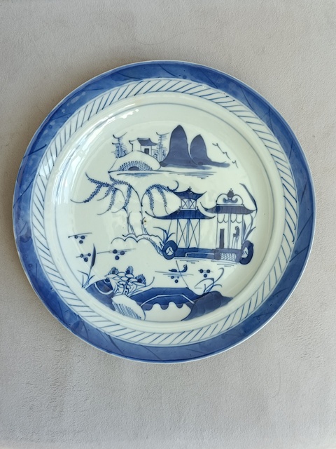 古玩陶瓷青花山水紋盤(pán)真品鑒賞圖