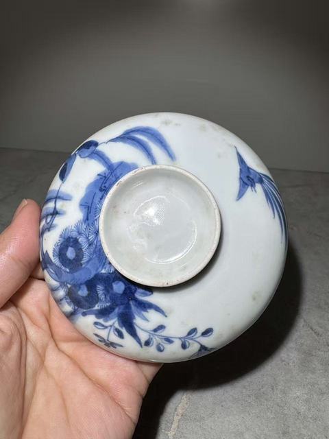 古玩陶瓷(清晚期)青花花洞石花鳥紋蓋碗拍賣,當前價格688元