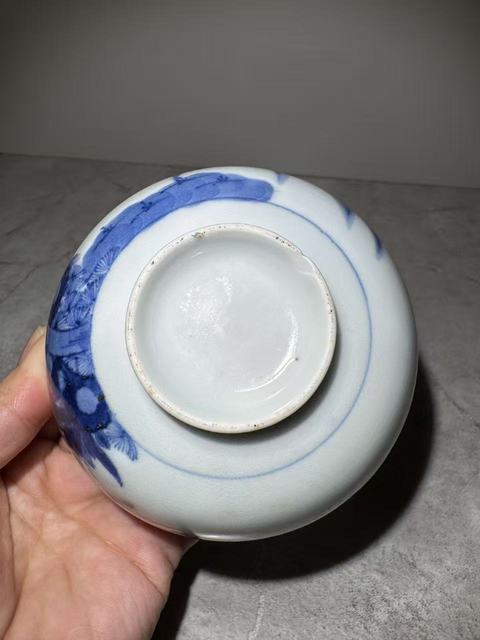 古玩陶瓷(清晚期)青花花洞石花鳥紋蓋碗拍賣,當前價格688元