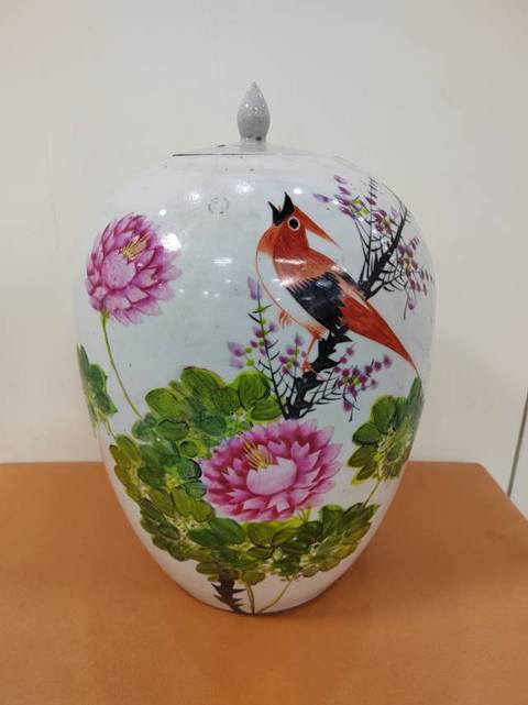 古玩陶瓷粉彩花鳥冬瓜罐拍賣,當前價格1588元